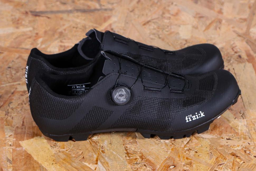 2025 Fizik Vento Proxy Wide Shoes - side.jpg