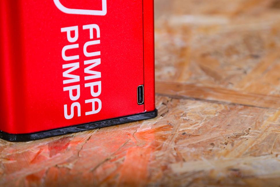 2025 Fumpa OG Pump - charging point.jpg