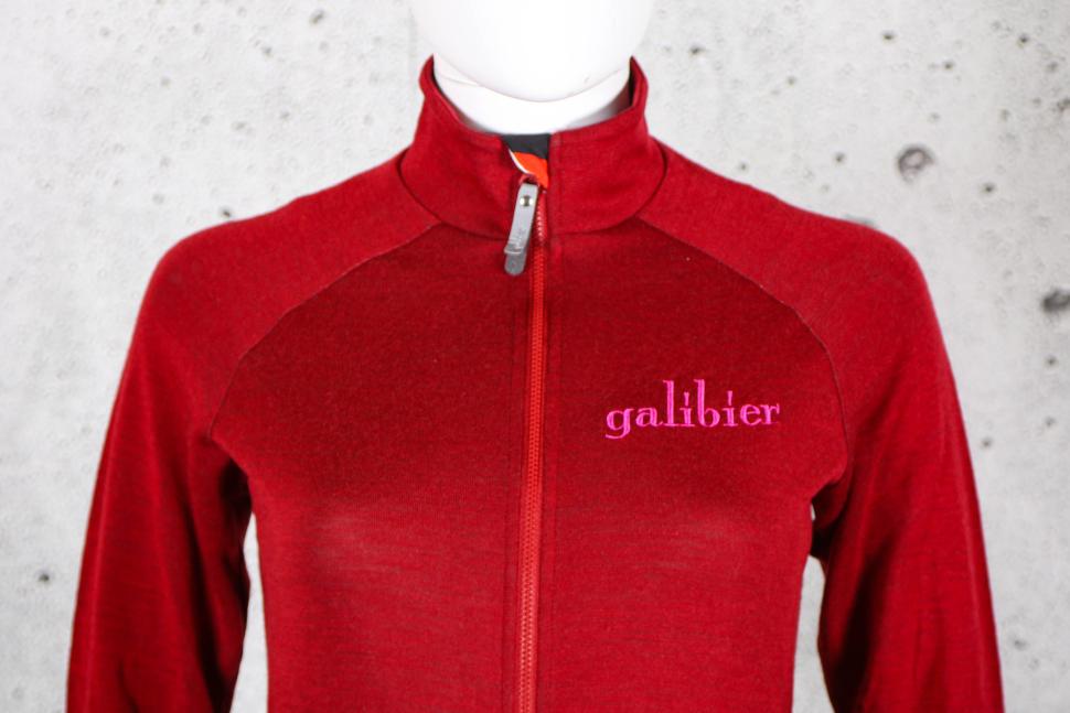 2025 Galibier Female Roubaix Merino Jersey - chest.jpg