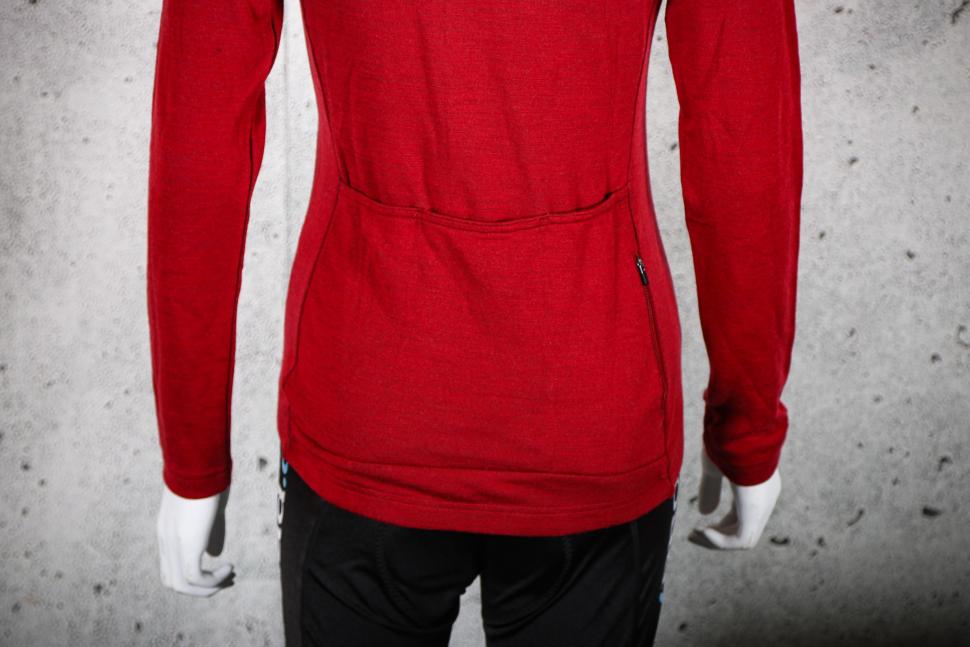 2025 Galibier Female Roubaix Merino Jersey - pockets.jpg
