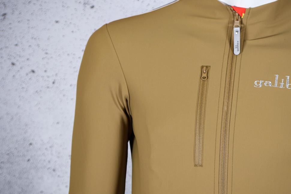 2025 Galibier GrandTour Pro Jacket - chest pocket.jpg