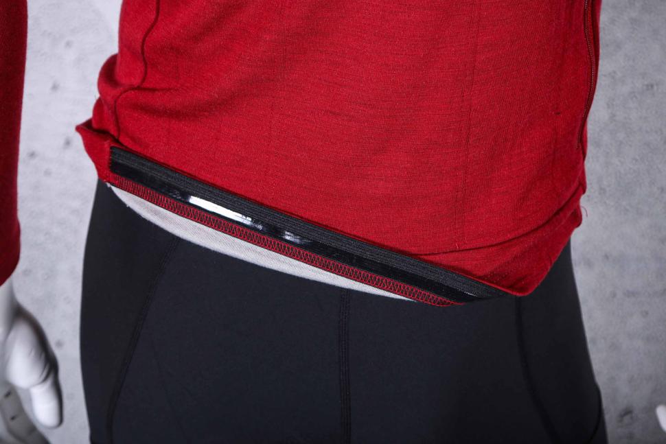2025 Galibier Roubaix Merino Jersey - gripper.jpg