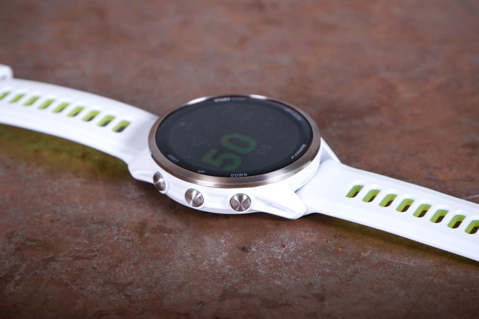 2025 Garmin Forerunner 970 - buttons 1.jpg