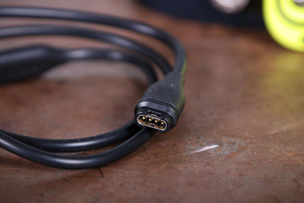 2025 Garmin HRM 600 - charging cable.jpg
