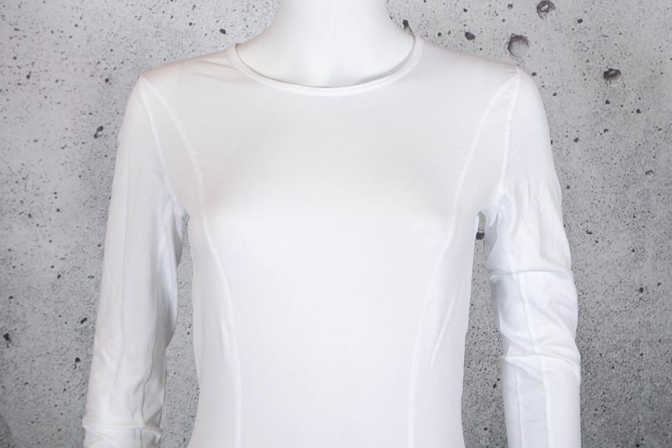 2025 Gorewear M Women Base Layer Thermo Long Sleeve Shirt - chest.jpg
