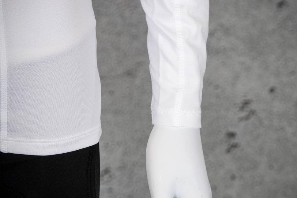 2025 Gorewear M Women Base Layer Thermo Long Sleeve Shirt - cuff.jpg