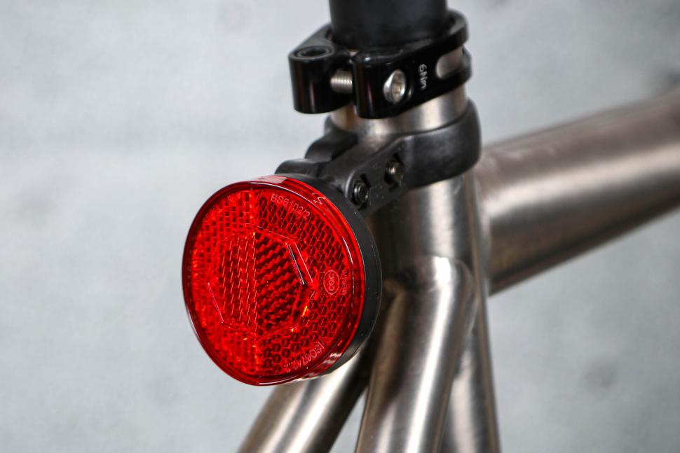 2025 Grundig Reflector Findmy Tracker.jpg