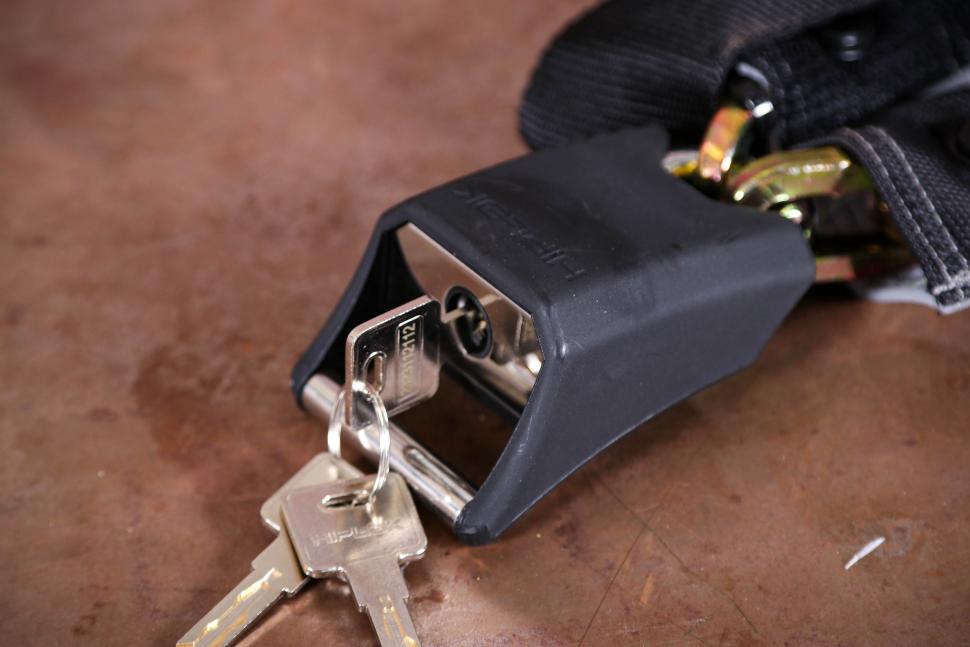 2025 Hiplok Original - lock.jpg