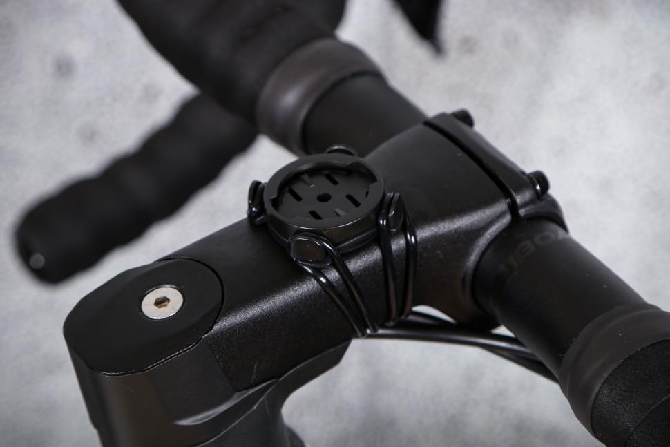 2025 iGPSPORT iGS800 - mount.jpg