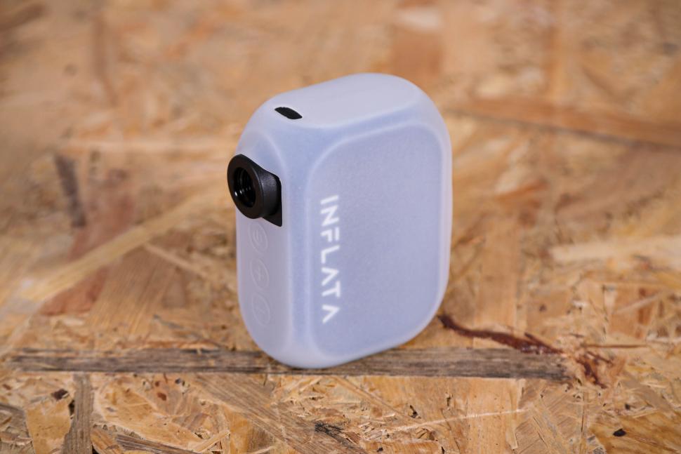 2025 Inflata Pro S - protective case.jpg