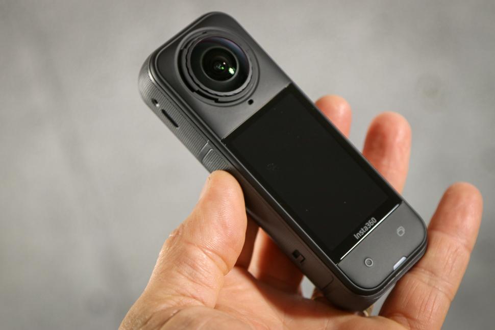 2025 Insta360 X5 Action Camera - in hand rear.jpg