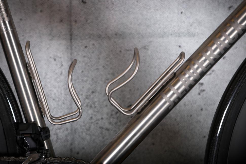 2025 J Laverack R J ACK Classic Disc - bottle cages.jpg