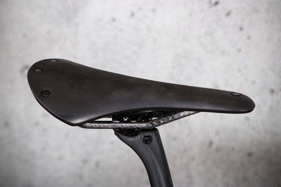 2025 J Laverack R J ACK Classic Disc - saddle 2.jpg