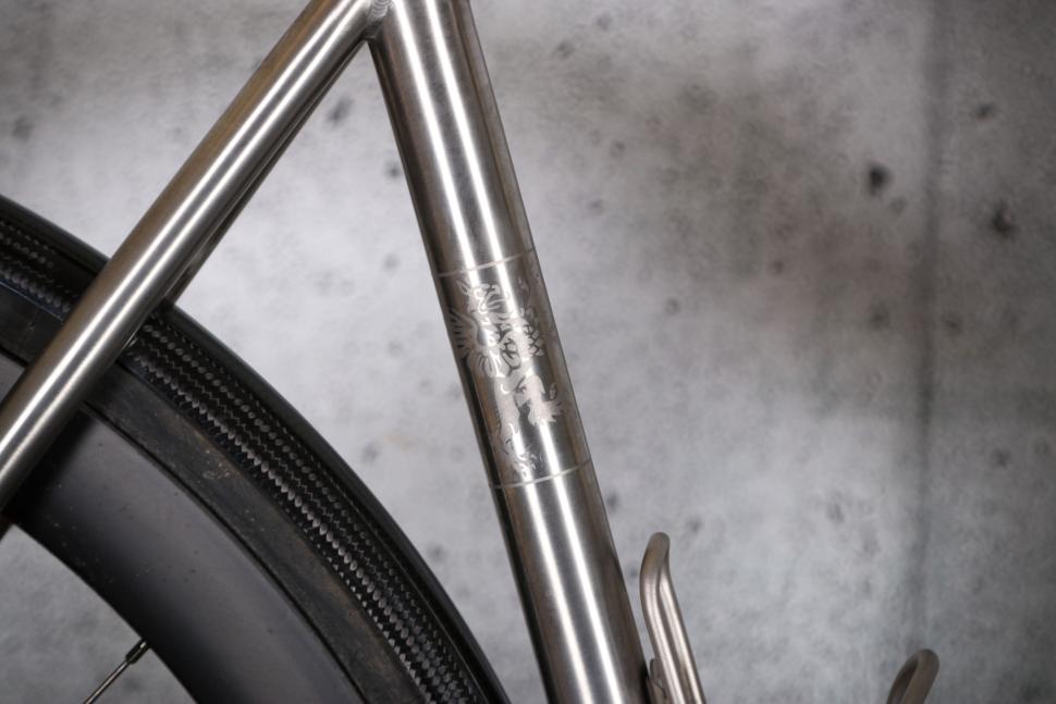 2025 J Laverack R J ACK Classic Disc - seat tube detail.jpg