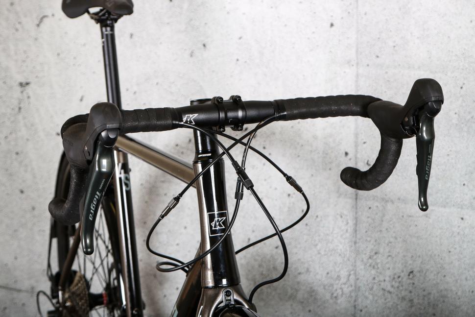 2025 Kinesis 4S Tiagra - bars 1.jpg