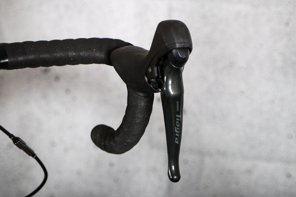 2025 Kinesis 4S Tiagra - shifter.jpg