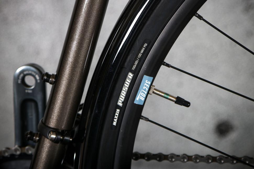 2025 Kinesis 4S Tiagra - tyre.jpg