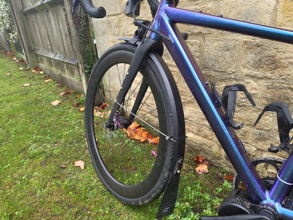 2025 Kinesis Fend Off Wide Mudguards front2.jpg