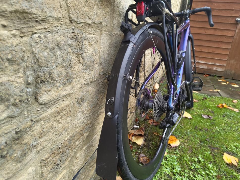 2025 Kinesis Fend Off Wide Mudguards rear.jpg