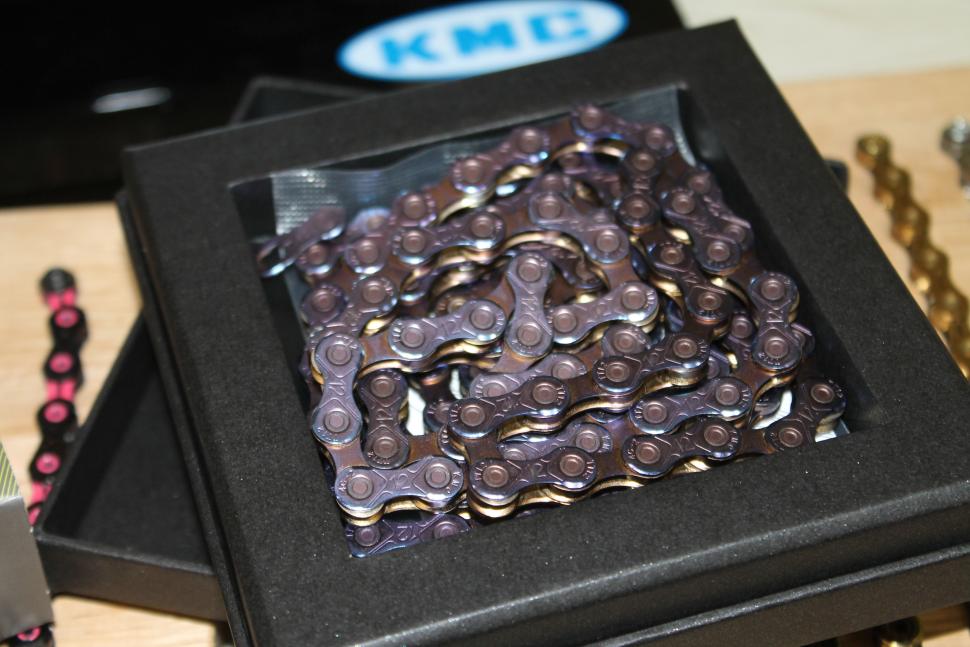 2025 KMC TT12 chain - 2.jpeg