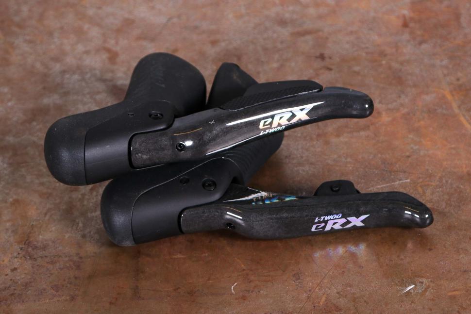 2025 L-Twoo eRX Road Electronic Hydraulic Disc Brake Groupset - levers 1.jpg