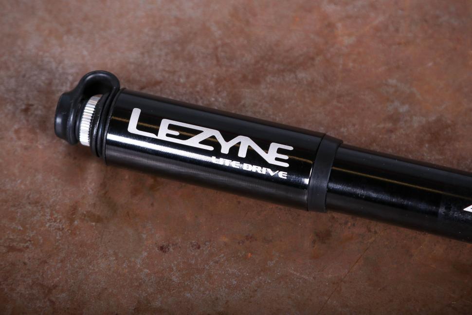 2025 Lezyne Lite Drive HP - handle.jpg