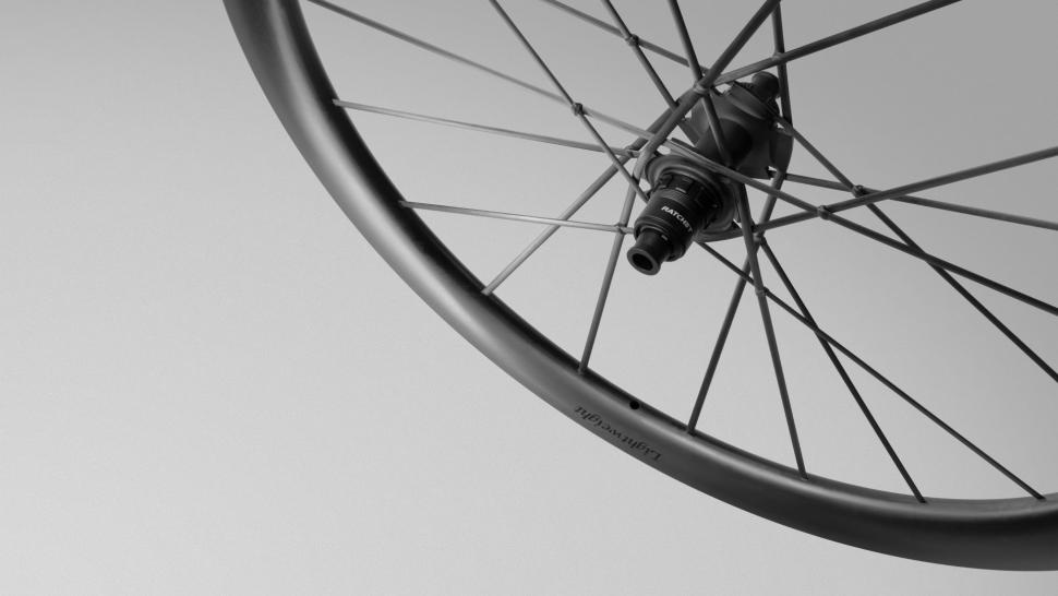 2025 Lightweight Meilenstein Art wheelset front studio detail