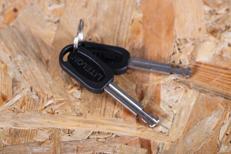 2025 Litelok X1 - keys.jpg