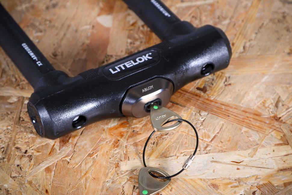 2025 Litelok X3 - barrel with key.jpg