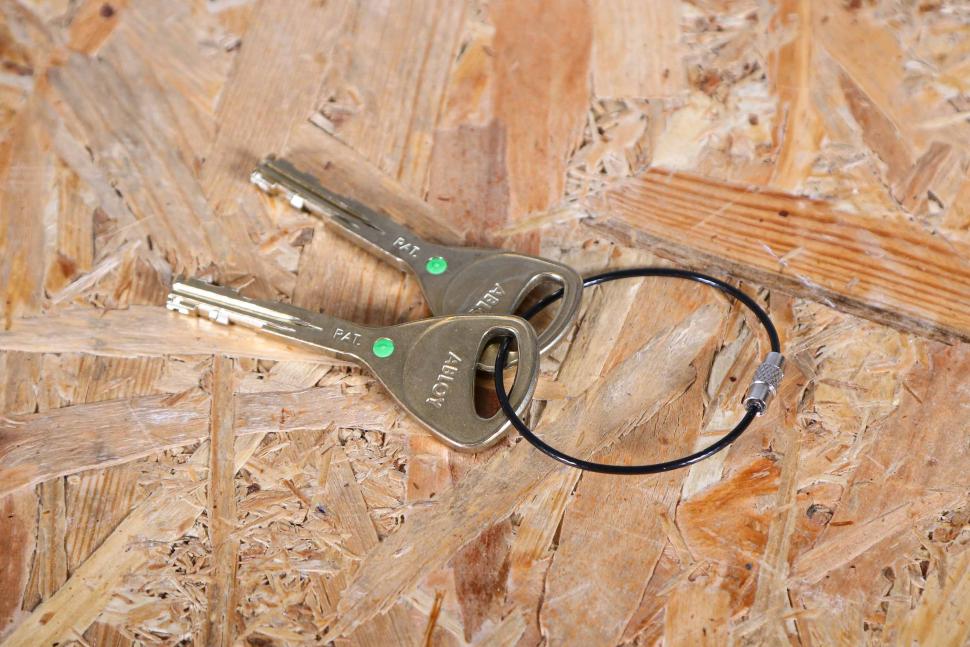 2025 Litelok X3 - keys.jpg