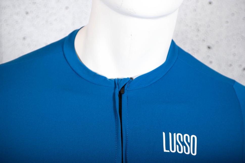 2025 Lusso Unisex Paragon Jersey - collar 1.jpg