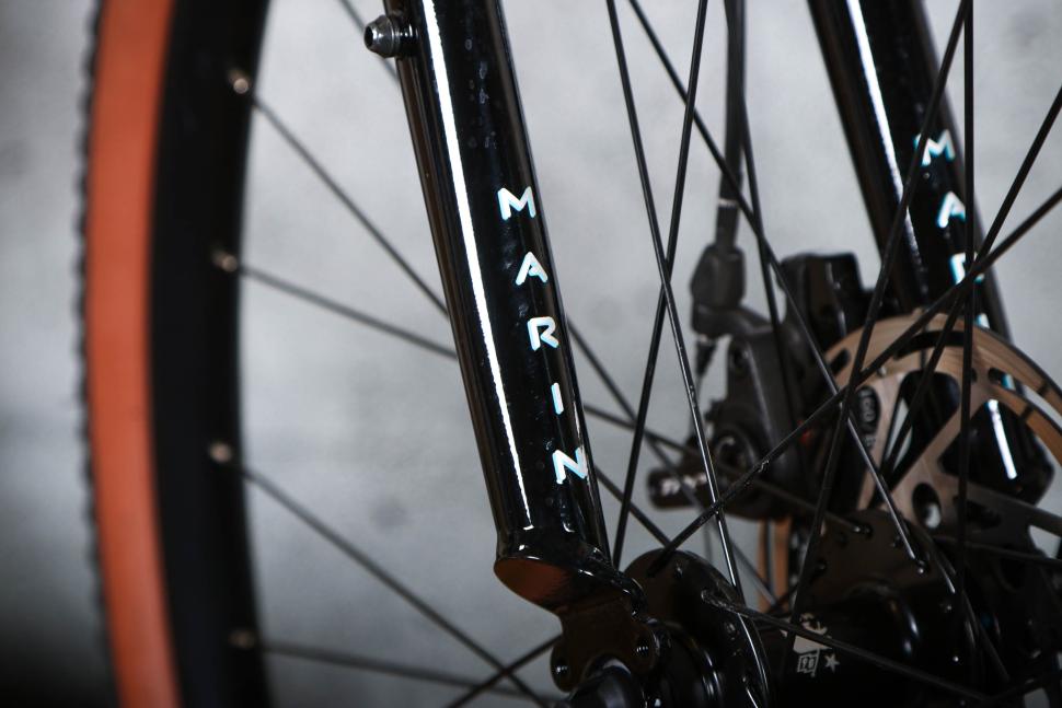 2025 Marin Four Corners 1 Sword - fork detail.jpg