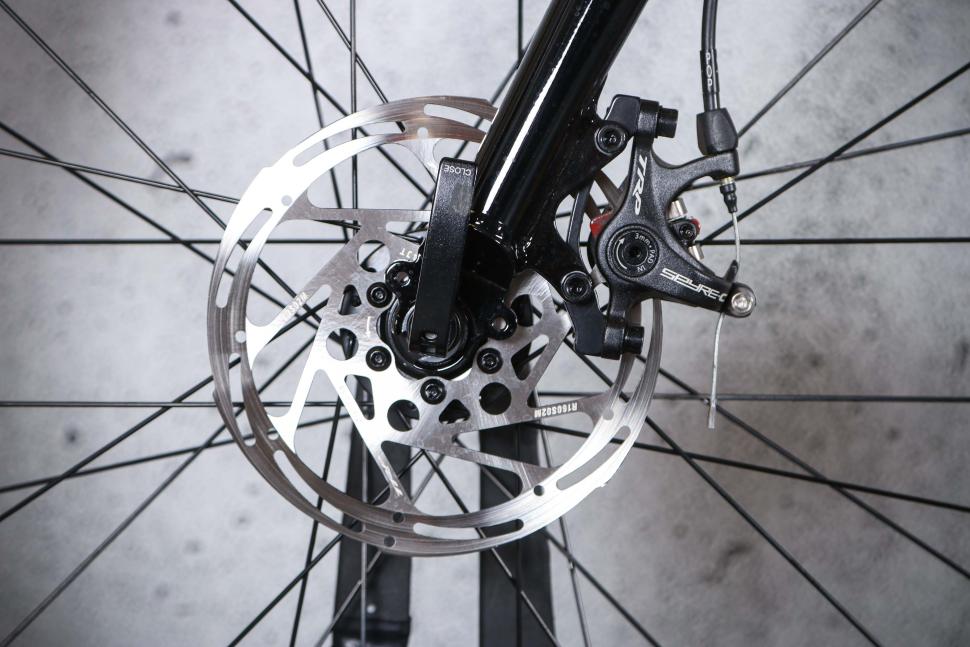 2025 Marin Four Corners 1 Sword - front disc brake.jpg