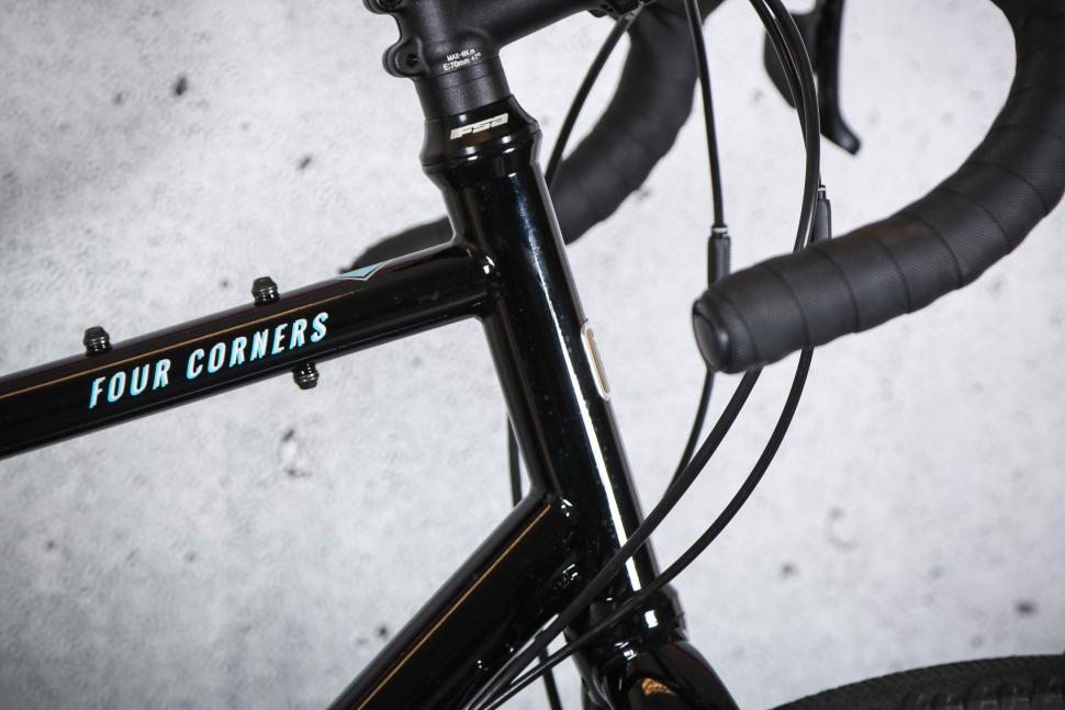 2025 Marin Four Corners 1 Sword - head tube.jpg