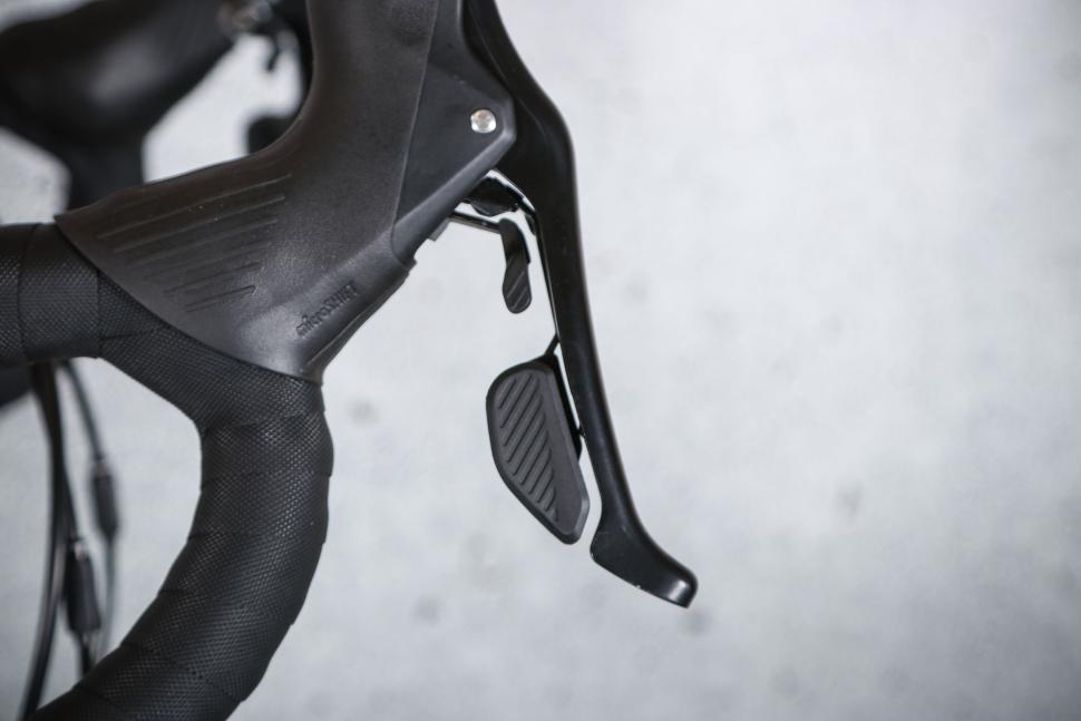 2025 Marin Four Corners 1 Sword - lever detail.jpg