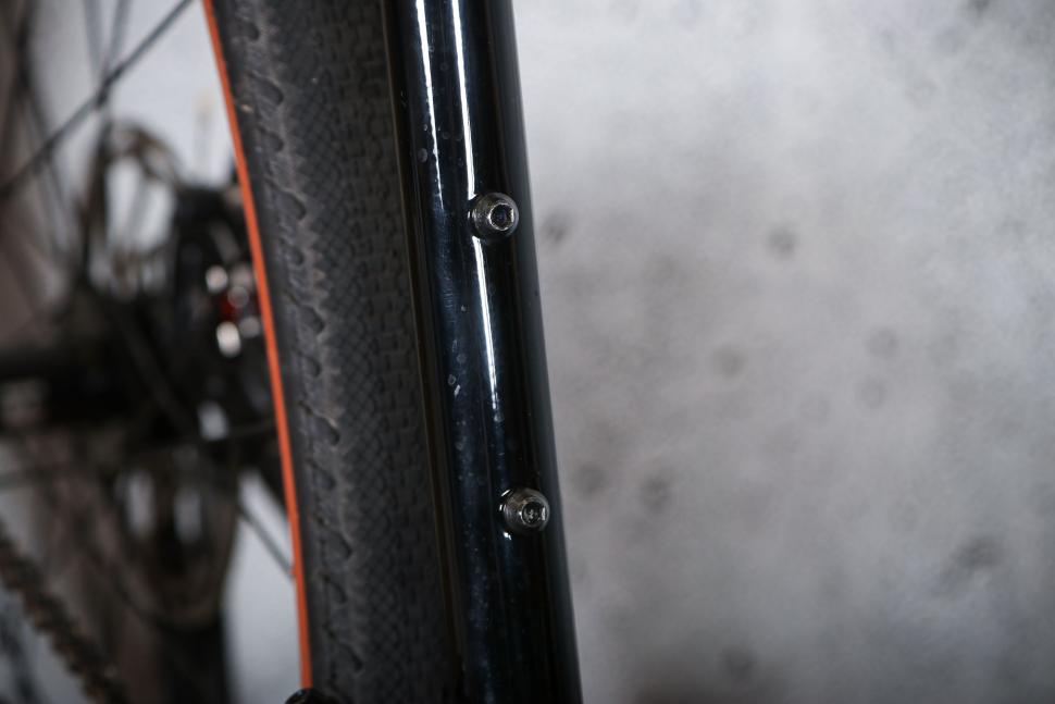 2025 Marin Four Corners 1 Sword - seat tube bosses.jpg