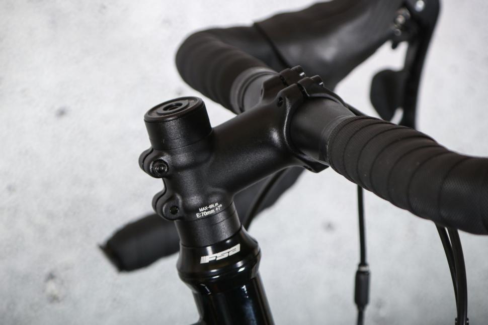 2025 Marin Four Corners 1 Sword - stem.jpg