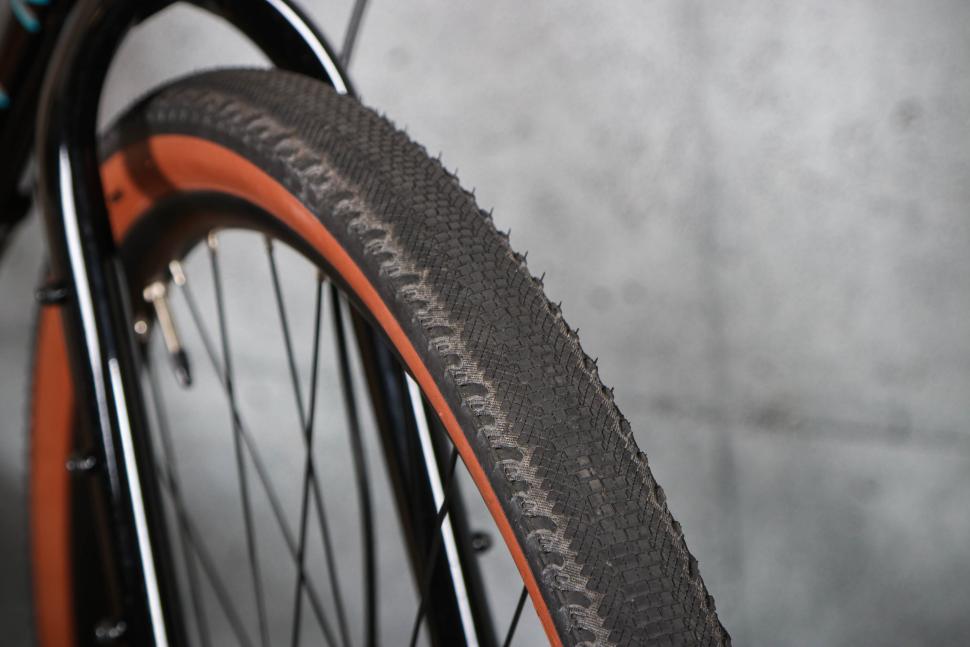2025 Marin Four Corners 1 Sword - tyre 2.jpg