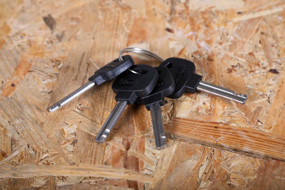 2025 Master Lock U-Lock - keys.jpg