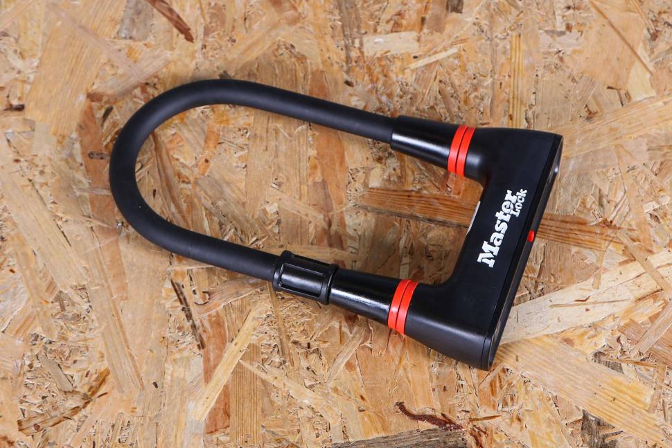 2025 Master Lock U-Lock - lock.jpg
