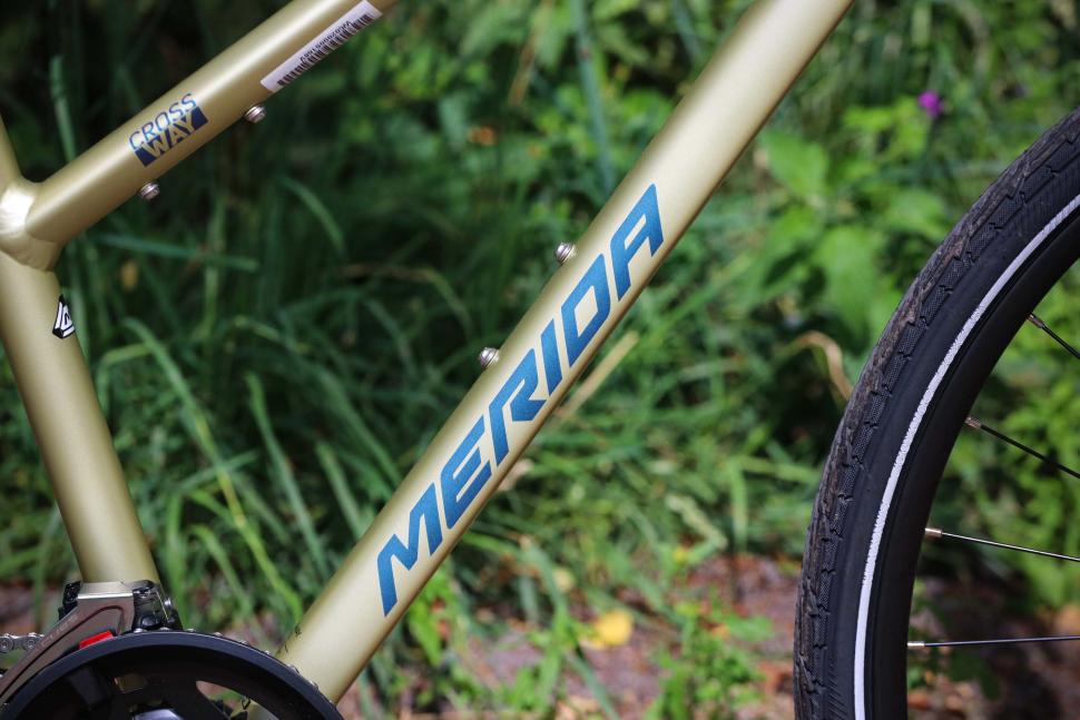 2025 Merida Crossway L 300 - down tube.jpg