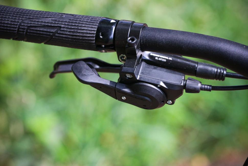 2025 Merida Crossway L 300 - shifter.jpg