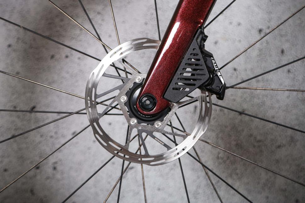 2025 Merida Mission 9000 - front disc brake.jpg