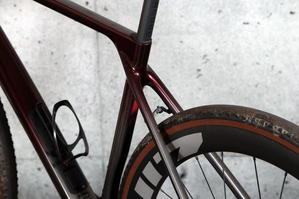 2025 Merida Mission 9000 - seat stays v2.jpg