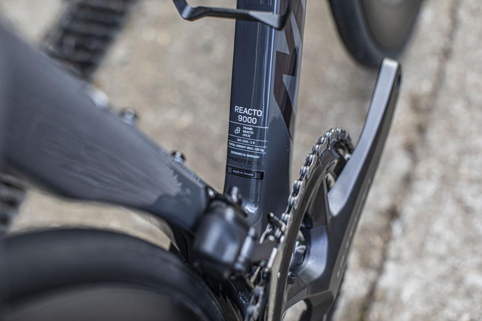 2025 Merida Reacto 9000 downtube frame detail.jpg