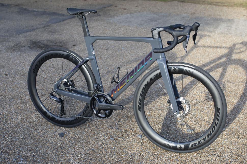 2025 Merida Reacto 9000 rainbow detail FULL BIKE.jpg