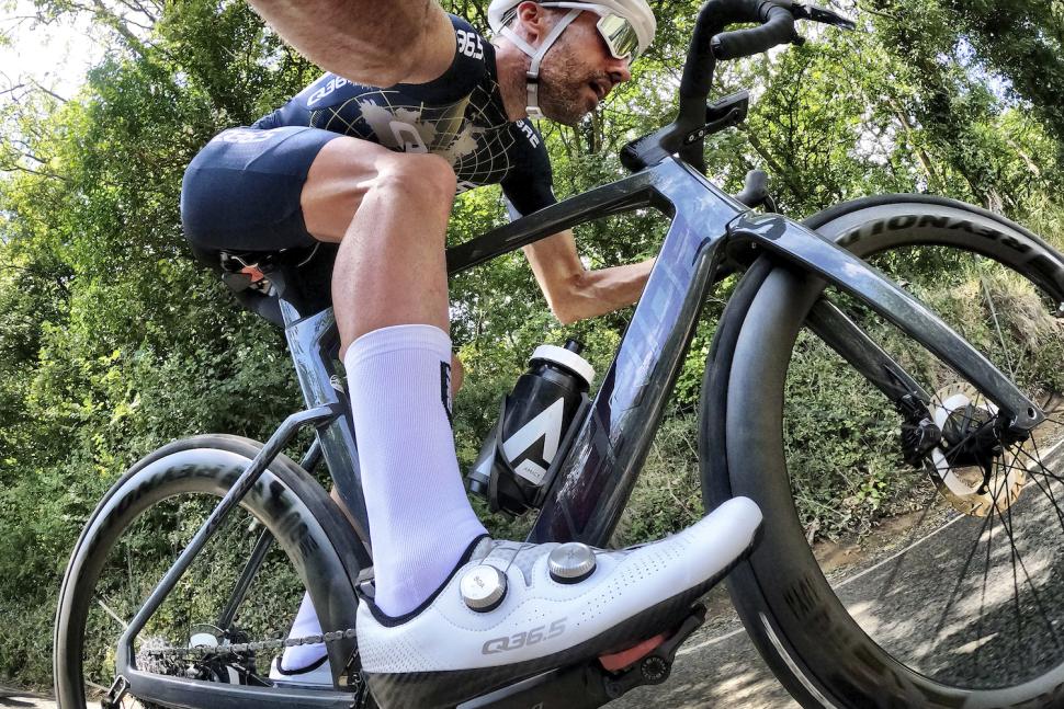 2025 Merida Reacto 9000 Riding shot.jpg