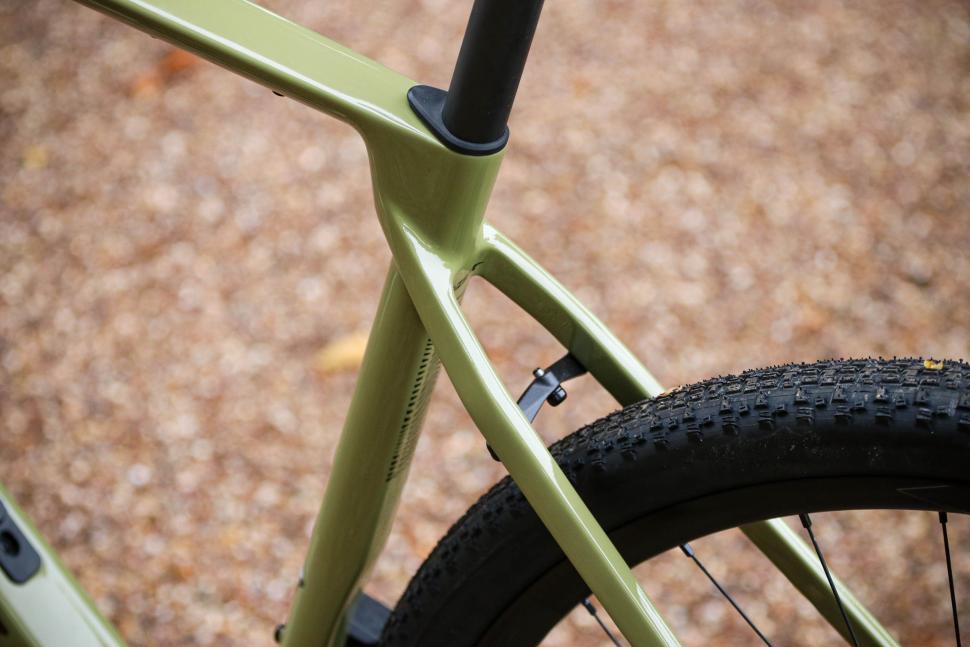 2025 Merida Silex 8000 - seat stays.jpg