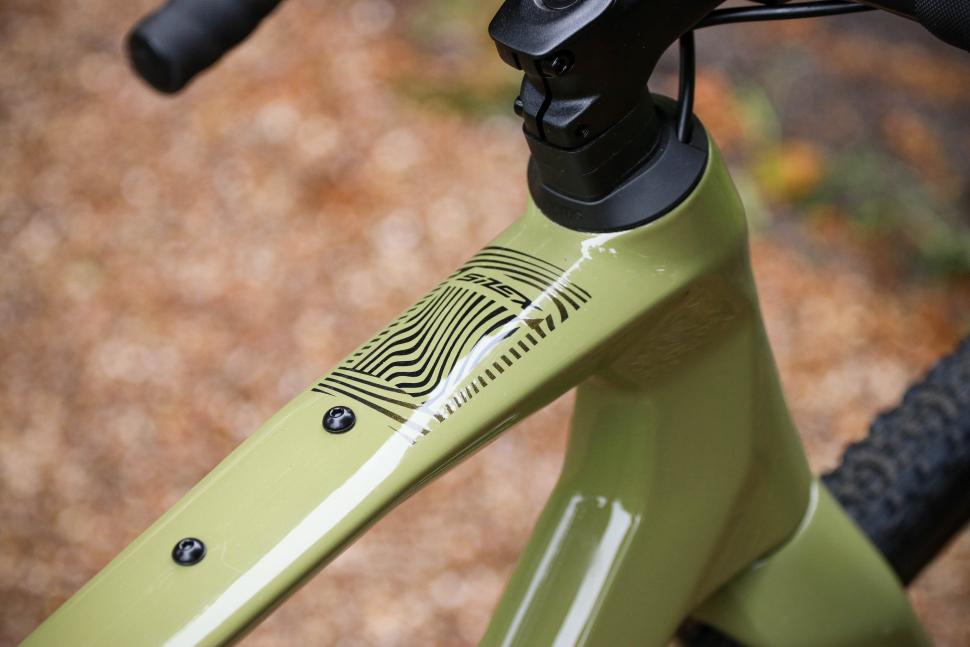 2025 Merida Silex 8000 - top tube detail.jpg
