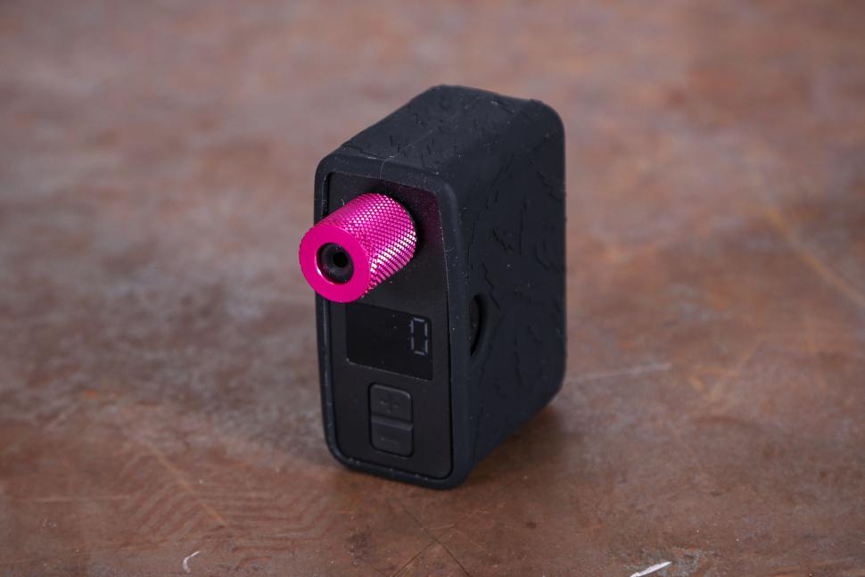 2025 Muc-Off AirMach Electric Mini Inflator PRO - front.jpg